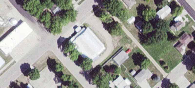 825 Ee Ave