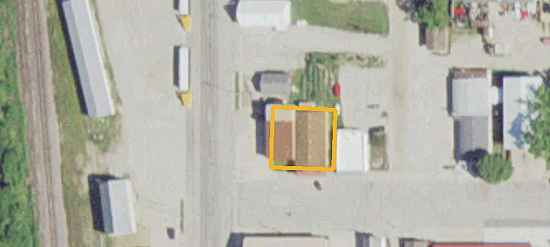 501 1st St