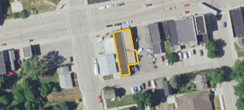 527 Main St
