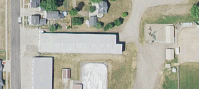 104 Cedar S Ave