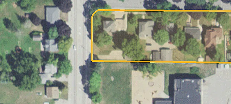 709 Oak Ave