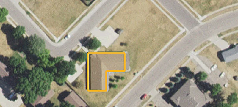 1012 Esther Ln
