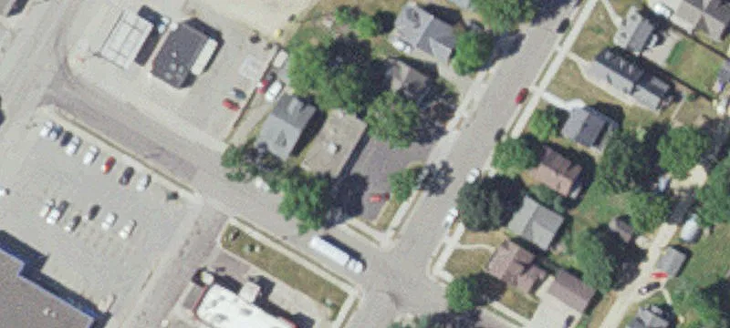 121 Swan St