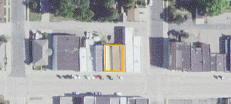 16 Main St