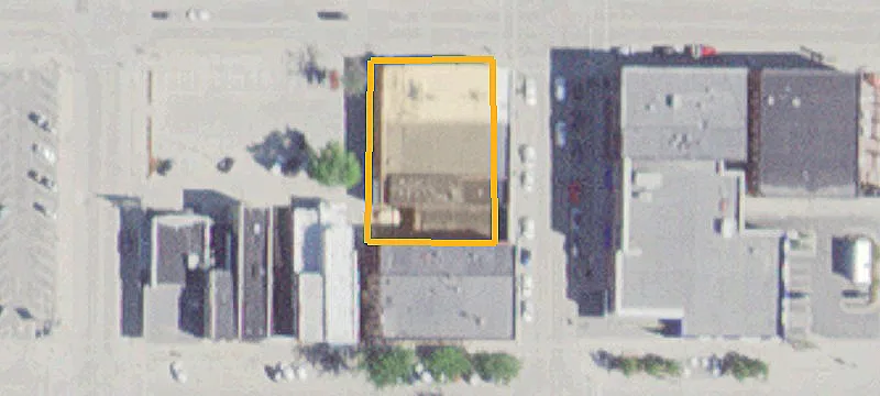 413 Main St