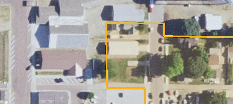 118 3rd NE Ave