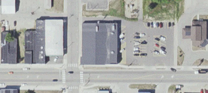 201 Main E Ave