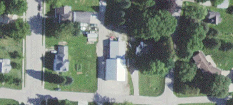 305 3rd St