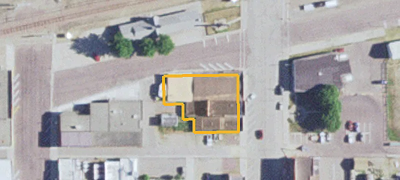 140 1st N Ave