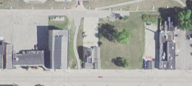 209 4th NE Ave