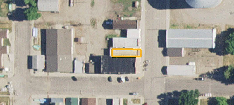 18 3rd N St