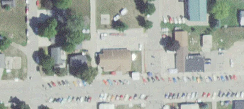 300 Main St
