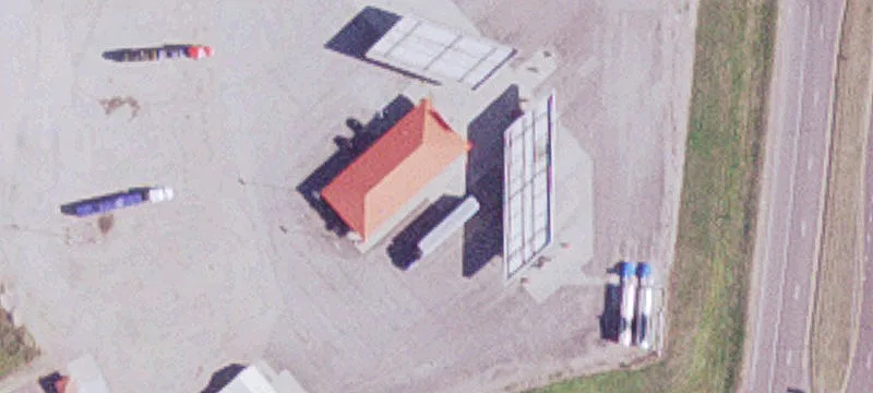 2001 Hwy 71st N