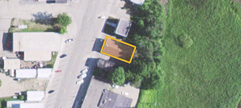 305 Main St