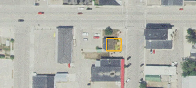 215 Main N Ave