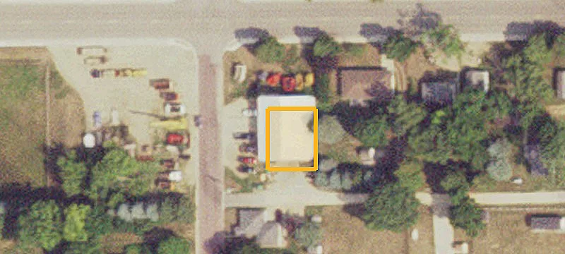 443 Ctr Ave
