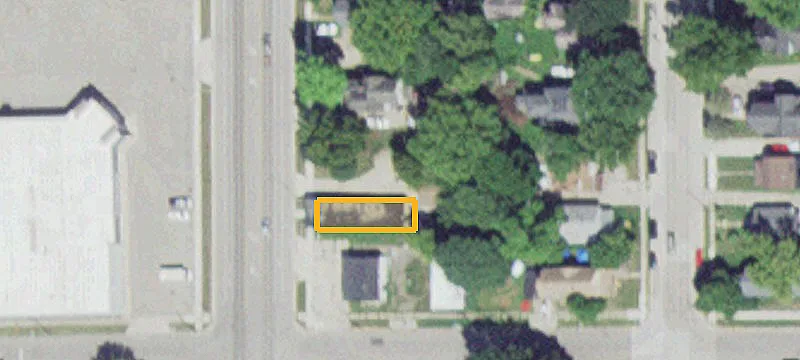 827 Broadway Ave
