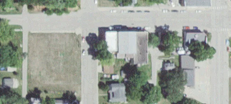 15 5th W St