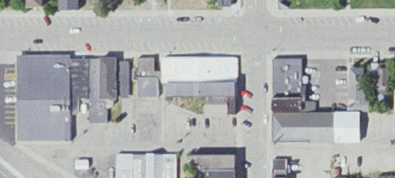15 1st NE Ave