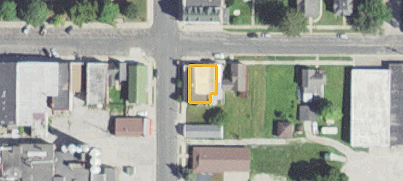 100 Main SE St