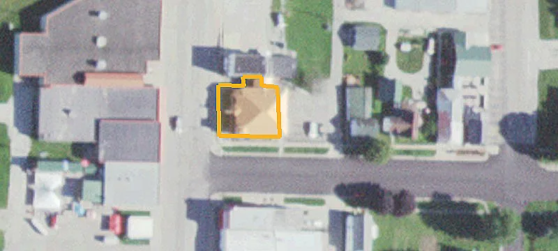 101 Main St