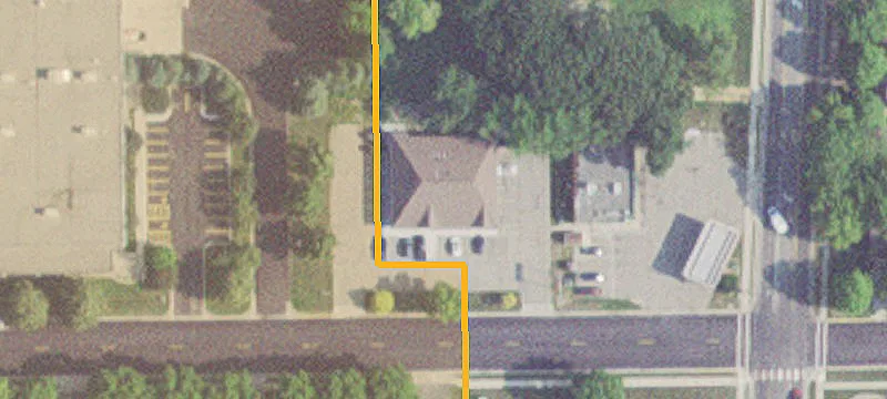 1712 James Dr