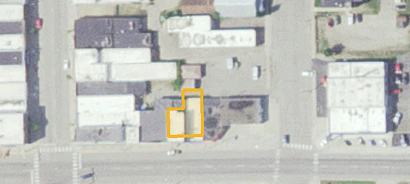 10 2nd NE St