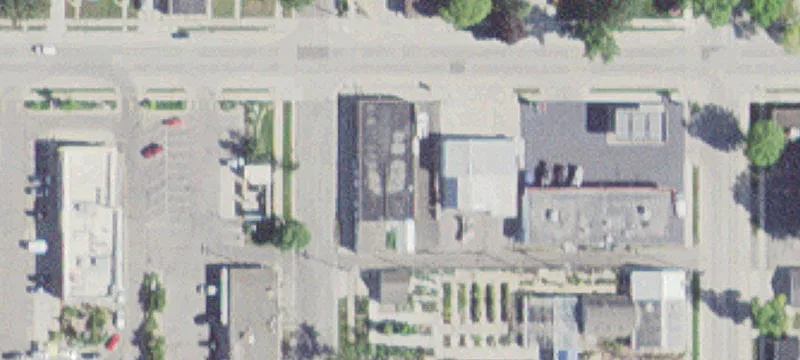 911 Oakland Ave