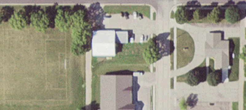 421 4th W Ave