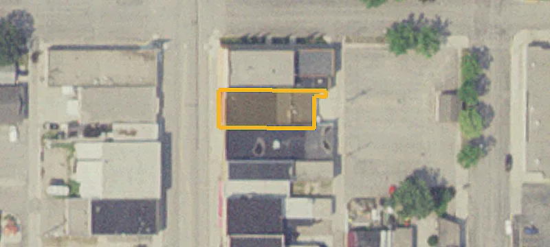 126 5th N St
