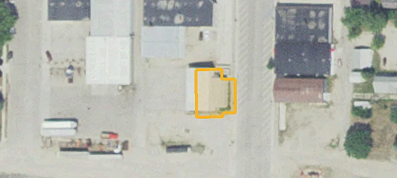 215 Main S Ave