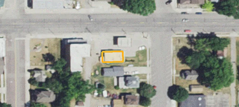 104 Maple St