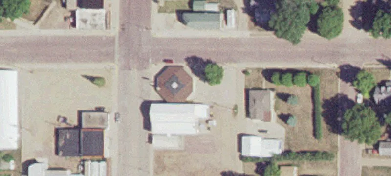 100 Main St