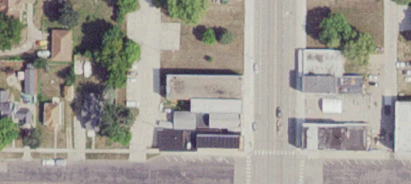 13 Main N St