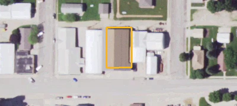 320 Main Ave