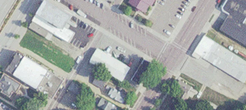400 Frnt St