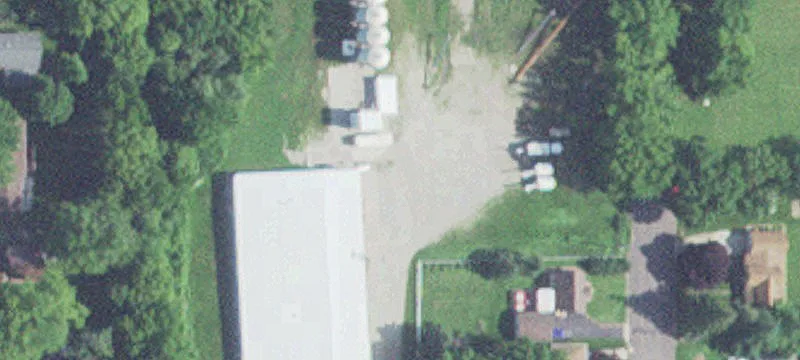 121 3rd NE St