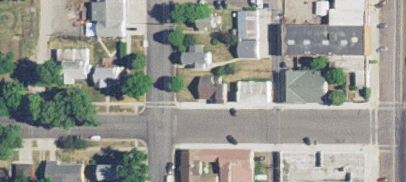 760 Ash Ave