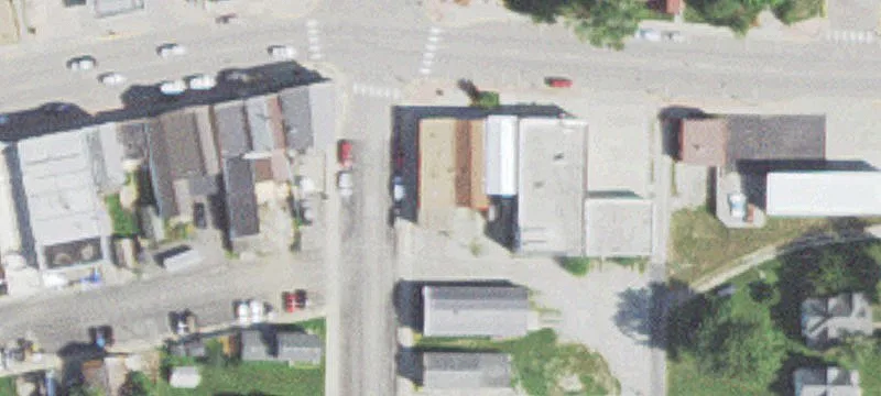 100 Main St