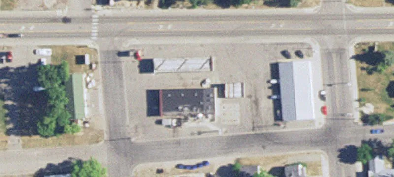 309 Pleasant W Ave