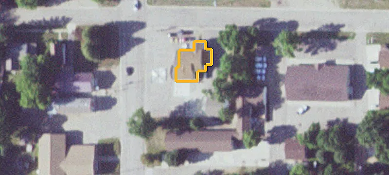 2213 Maple Ave