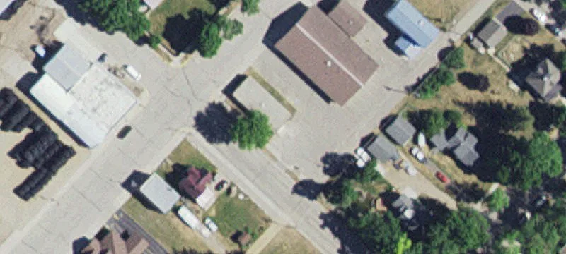 660 6th St