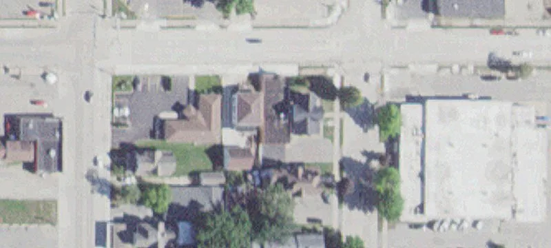 110 1st SE Ave