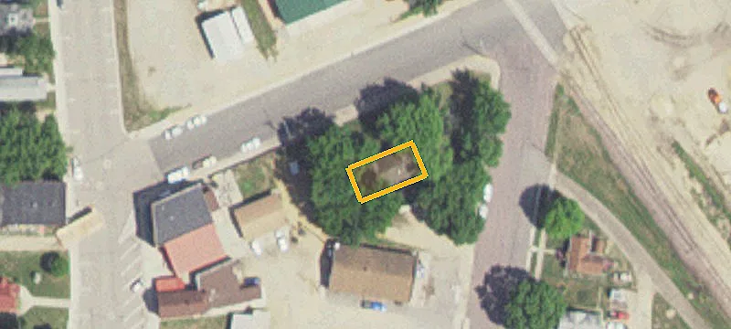 24 4th Ave