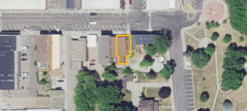 131 Main W Ave