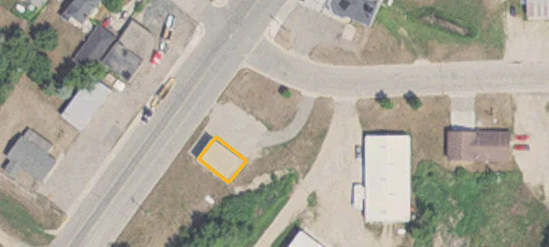 40 2nd NE St