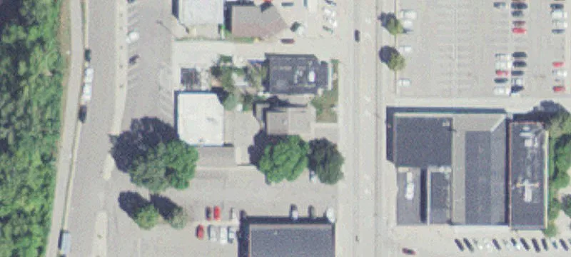 112 Oak Ave