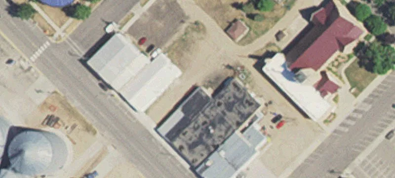 217 1st W St