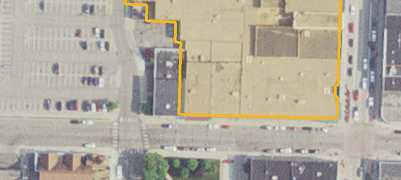 114 Holmes W St