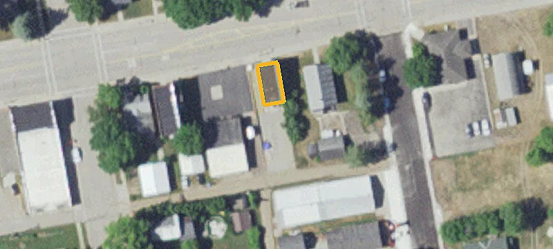 305 Main St